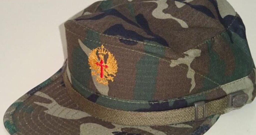 Tacro SL y el patrón de las gorras cuarteleras del Ejército