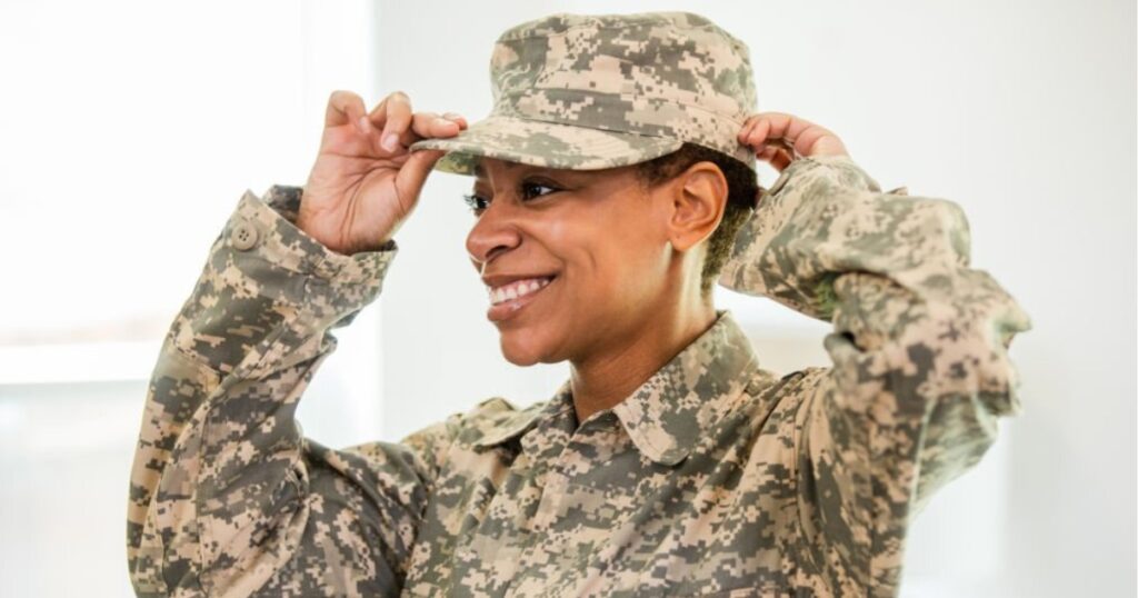 Tacro SL: Las gorras militares como son un símbolo